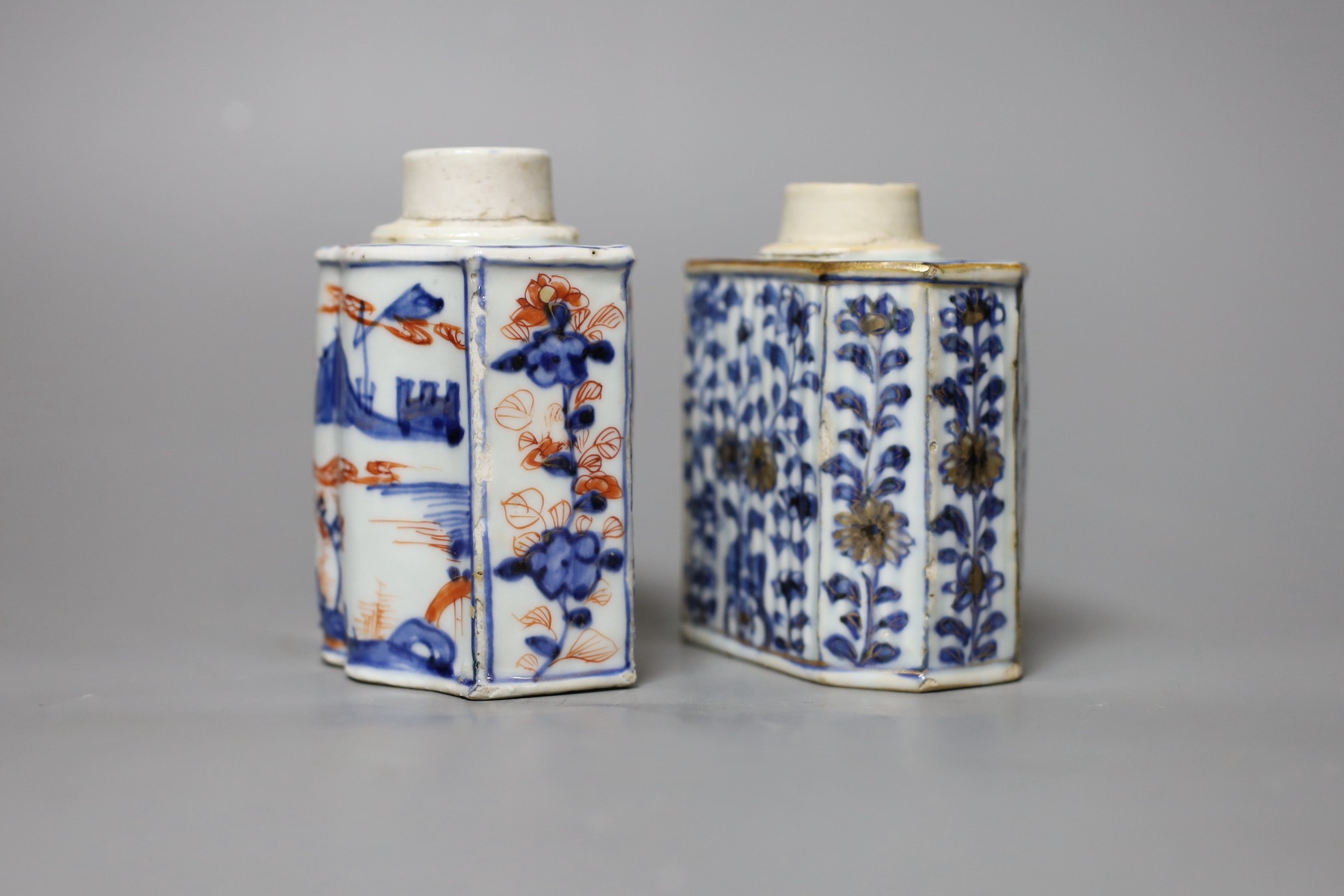 Two 18th century Chinese export porcelain tea cannisters, 10 cms high